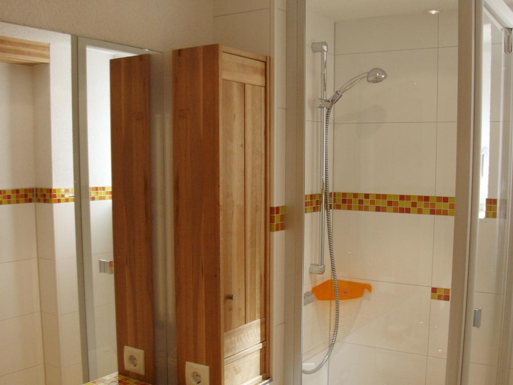 Ferienwohnung Am Eisweiher ティティゼー・ノイシュタット エクステリア 写真