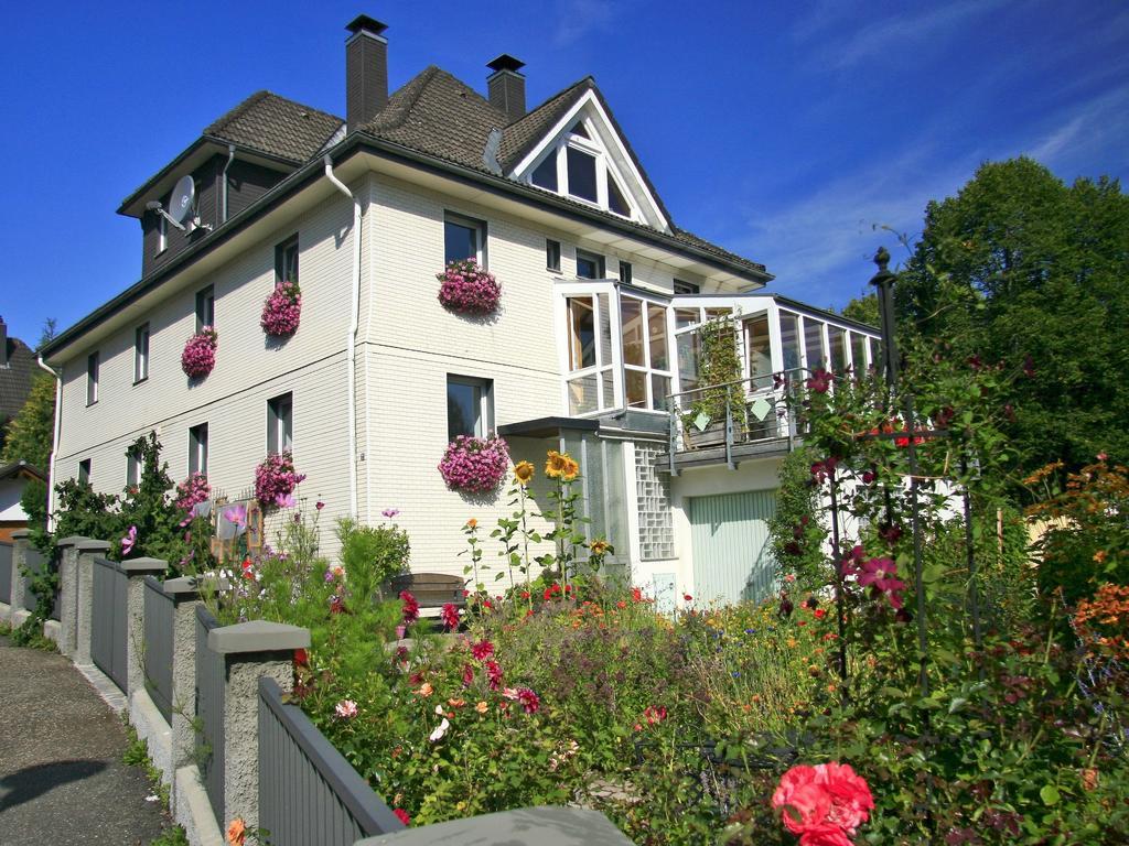 Ferienwohnung Am Eisweiher ティティゼー・ノイシュタット エクステリア 写真